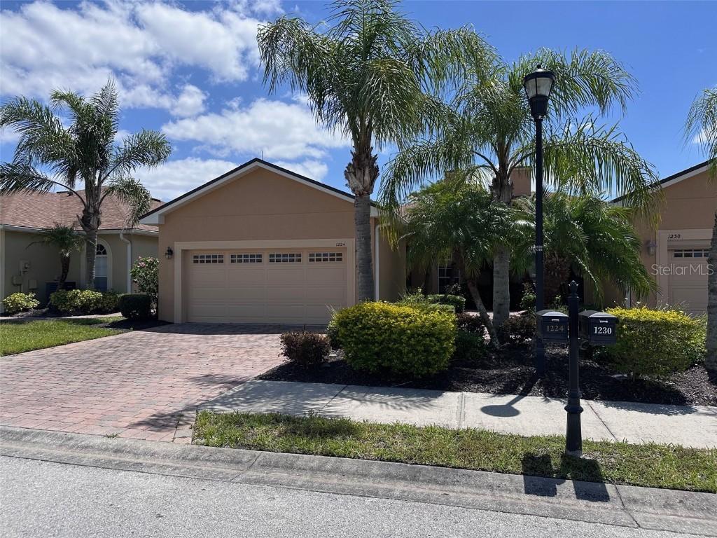 1224 Vienna Square Dr., Winter Haven, FL 33884