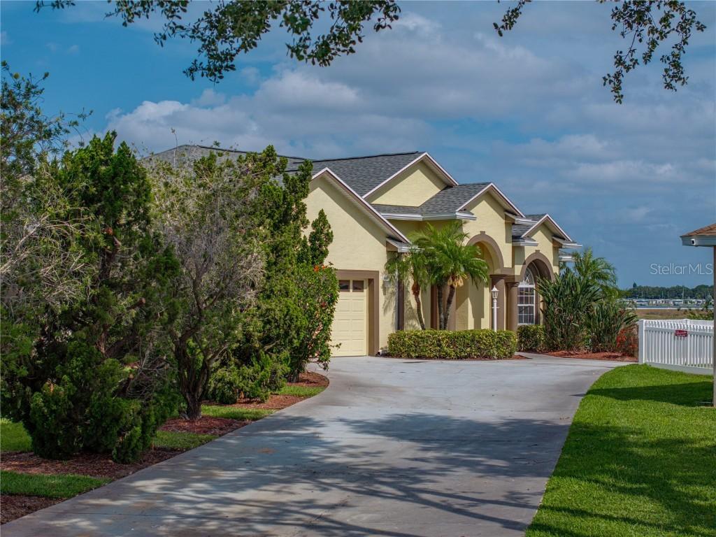 428 Terranova St., Winter Haven, FL 33884