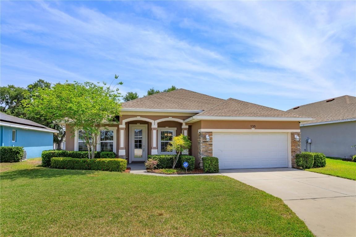 135 Eloise Oaks Dr., Winter Haven, FL 33884