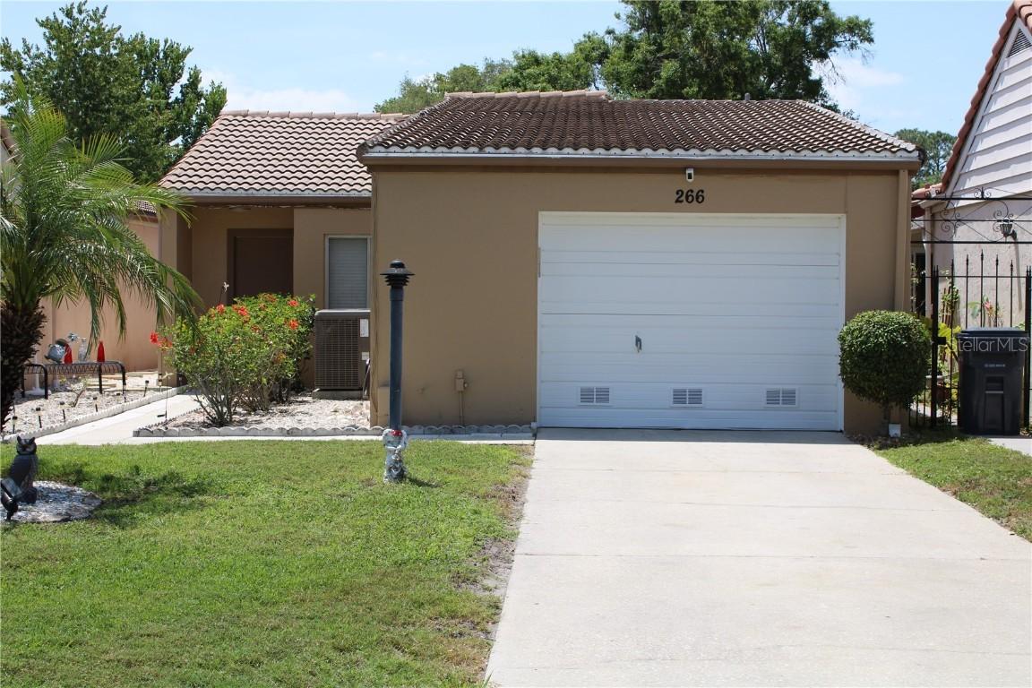 266 Las Flores Dr., Winter Haven, FL 33884