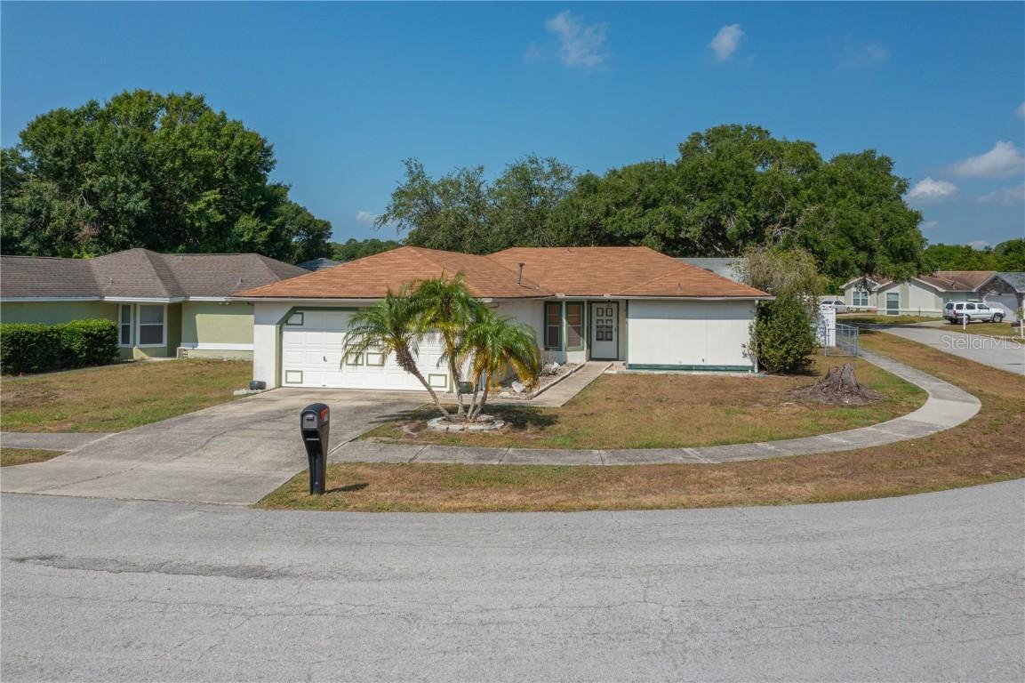 1055 Sunshine Way, Winter Haven, FL 33880