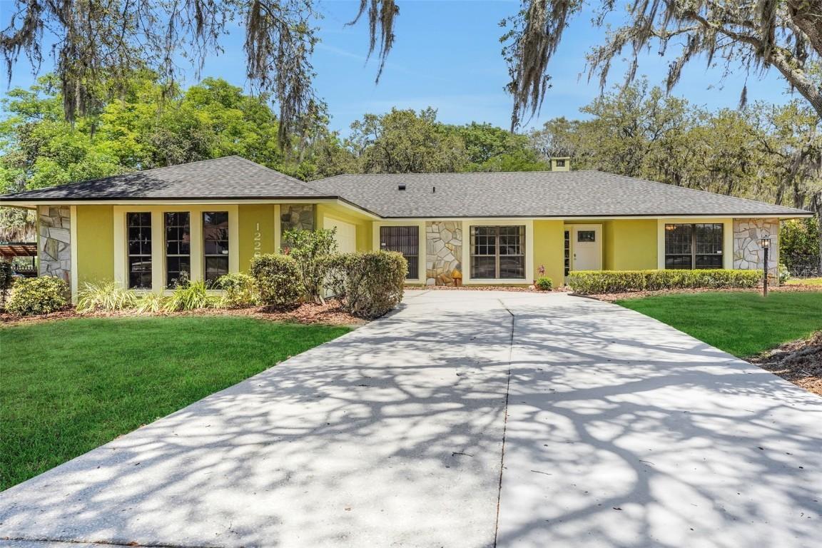 1226 Lake Loop, Winter Haven, FL 33880