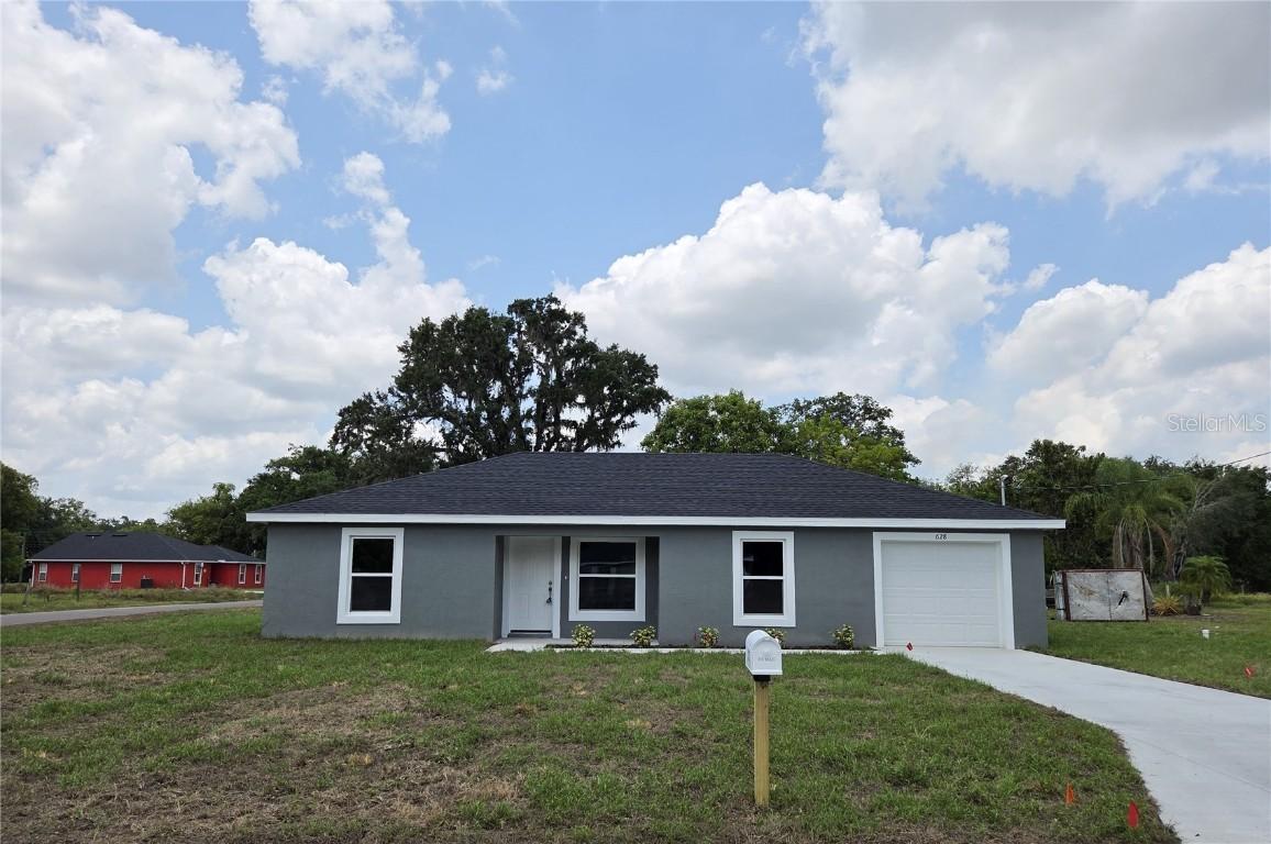 628 Se Pine Ave, Fort Meade, FL 33841