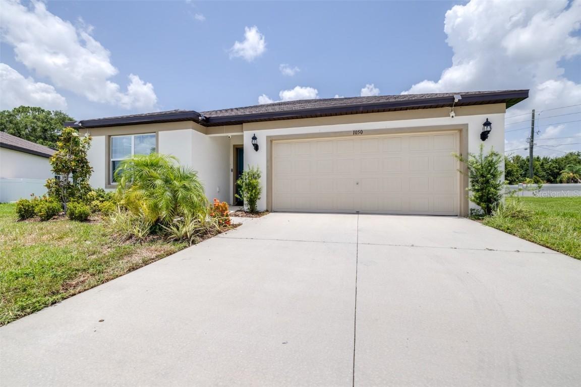 1050 Michelangelo Ln., Winter Haven, FL 33884