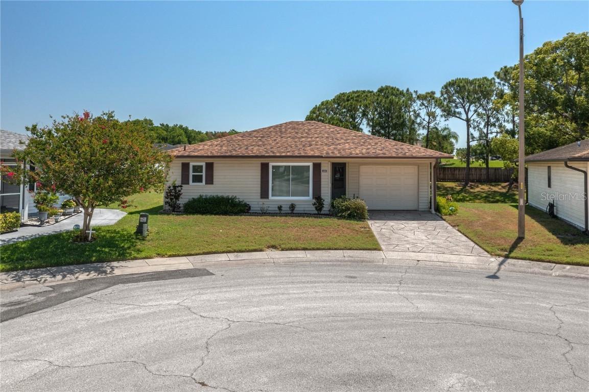 3245 Prairie Dunes Cir., Lakeland, FL 33810