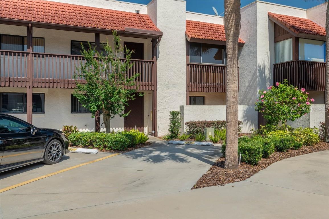 5102 Village Ct. #E-2, Lake Wales, FL 33898