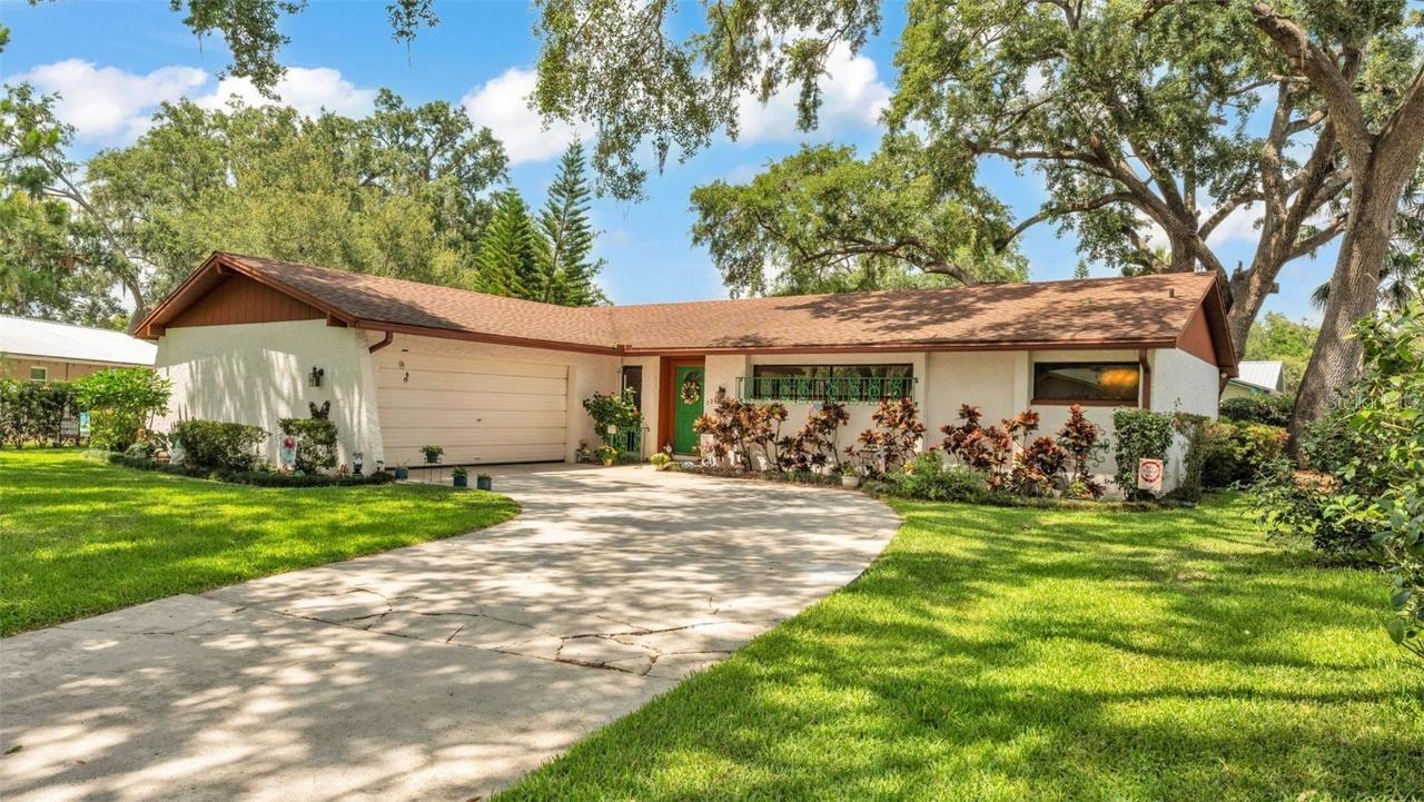 527 Duchess Dr., Lakeland, FL 33803