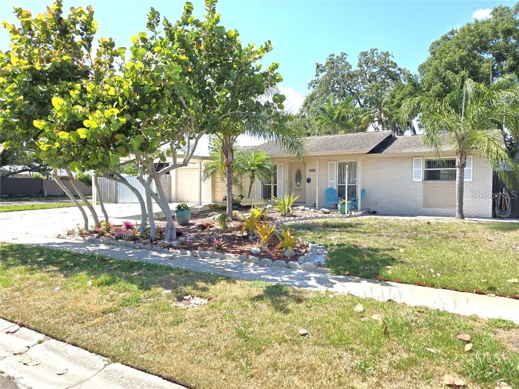 7943 Woodvine Cir., Tampa, FL 33615