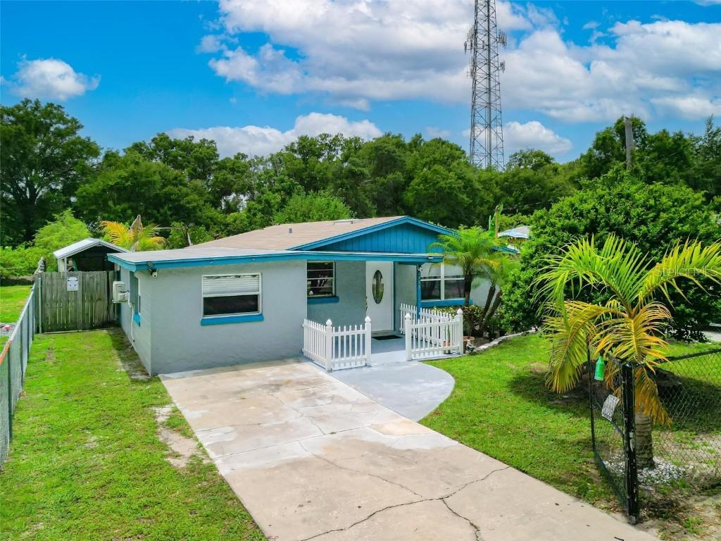 2480 Avenue E, Winter Haven, FL 33880