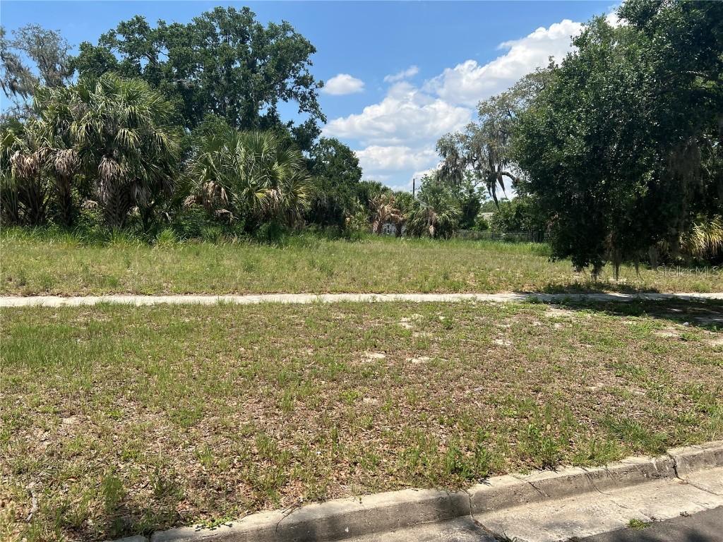 E Bullard Ave., Lake Wales, FL 33853