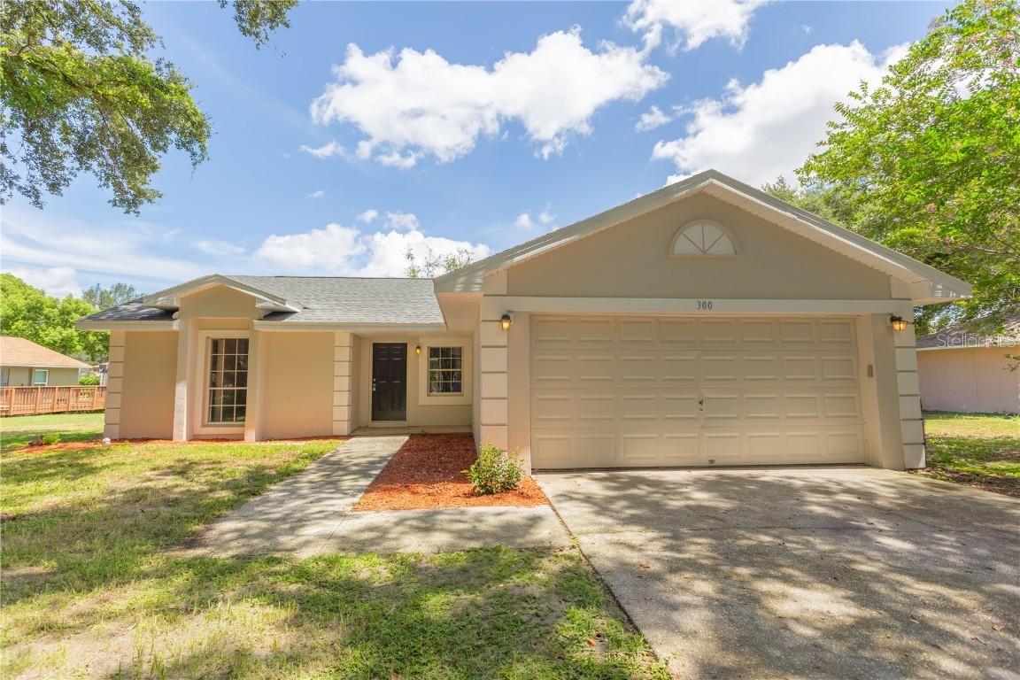 300 E Washington St., Minneola, FL 34715