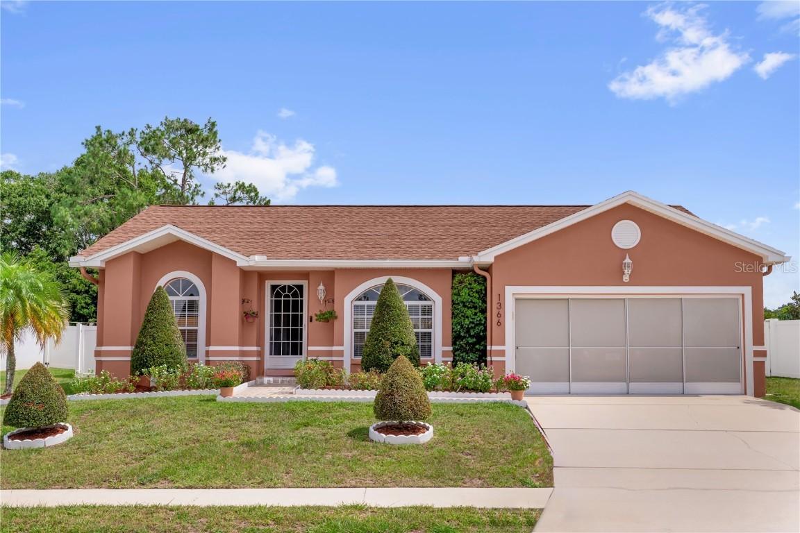 1366 Merrimack Pl., Davenport, FL 33837