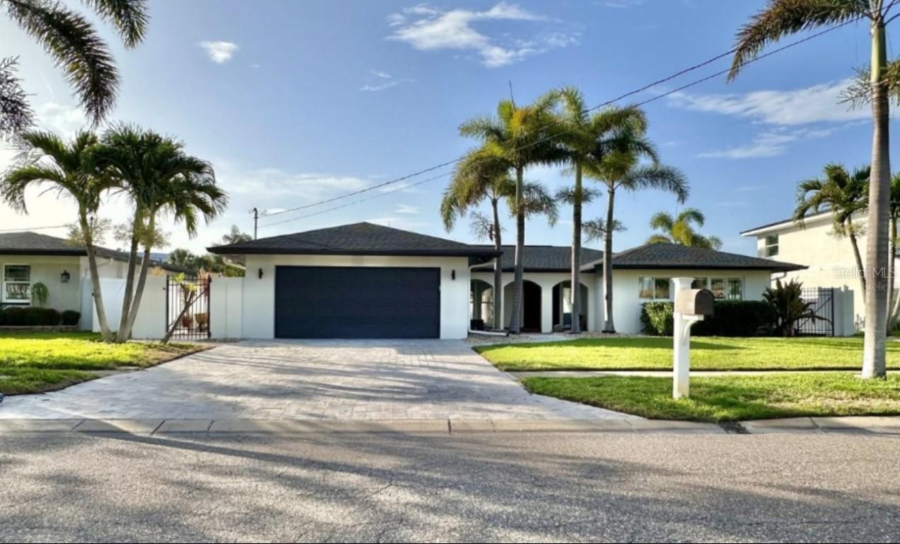 320 Palm Island, Clearwater Beach, FL 33767