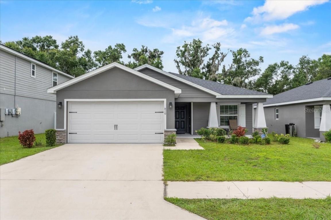 910 Blue Tide Ln., Lakeland, FL 33809