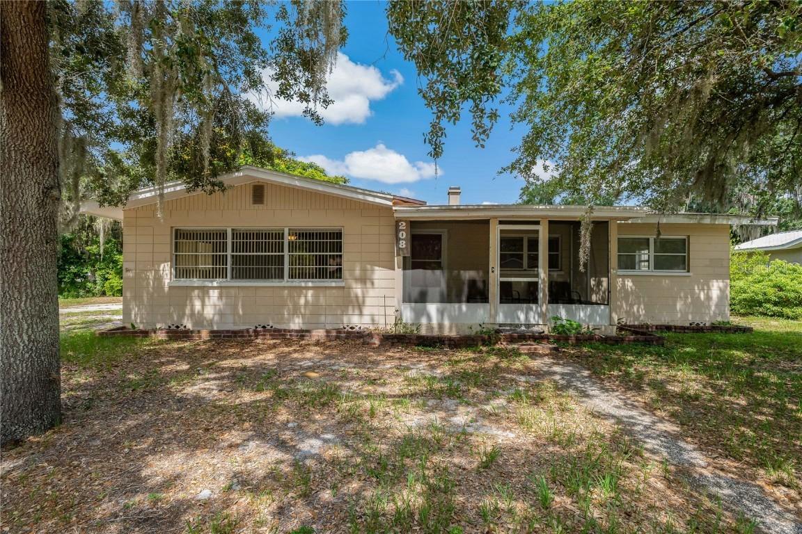208 Lake Dale Dr Dr., Auburndale, FL 33823