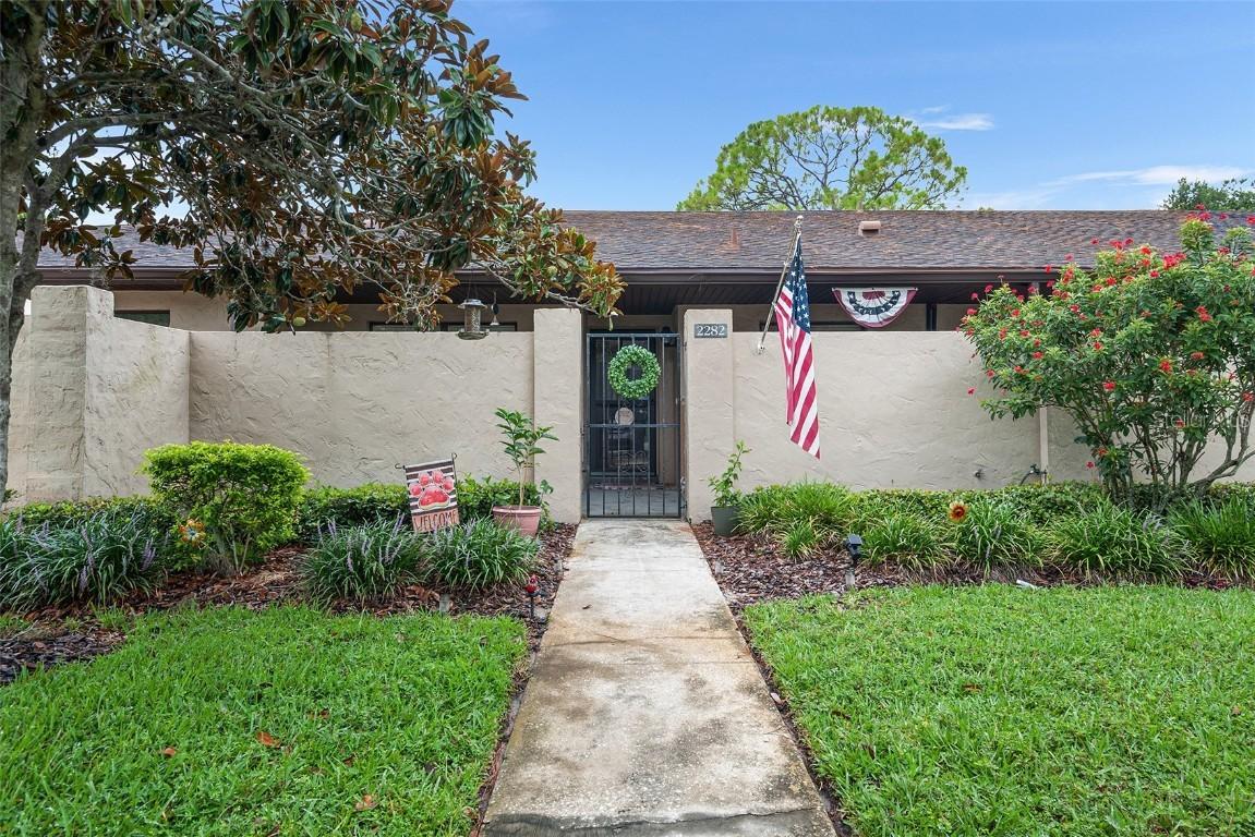 2282 Firestone Pl., Winter Haven, FL 33884