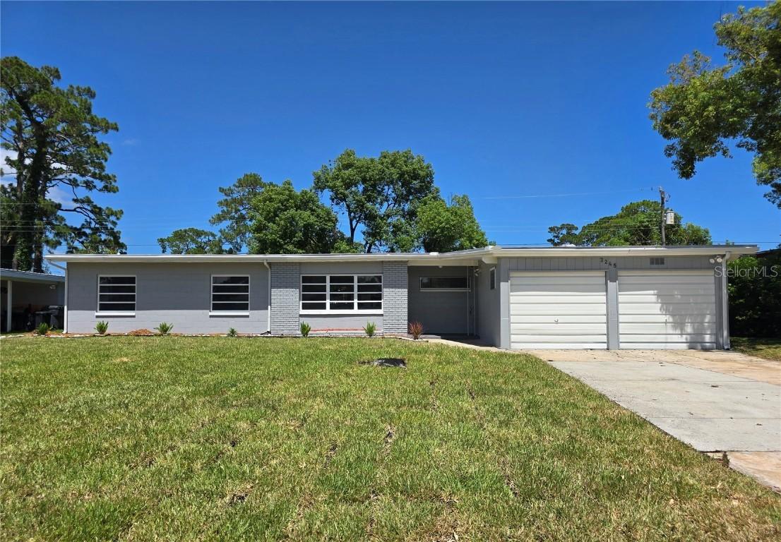 3245 Royal Palm Ct., Titusville, FL 32780