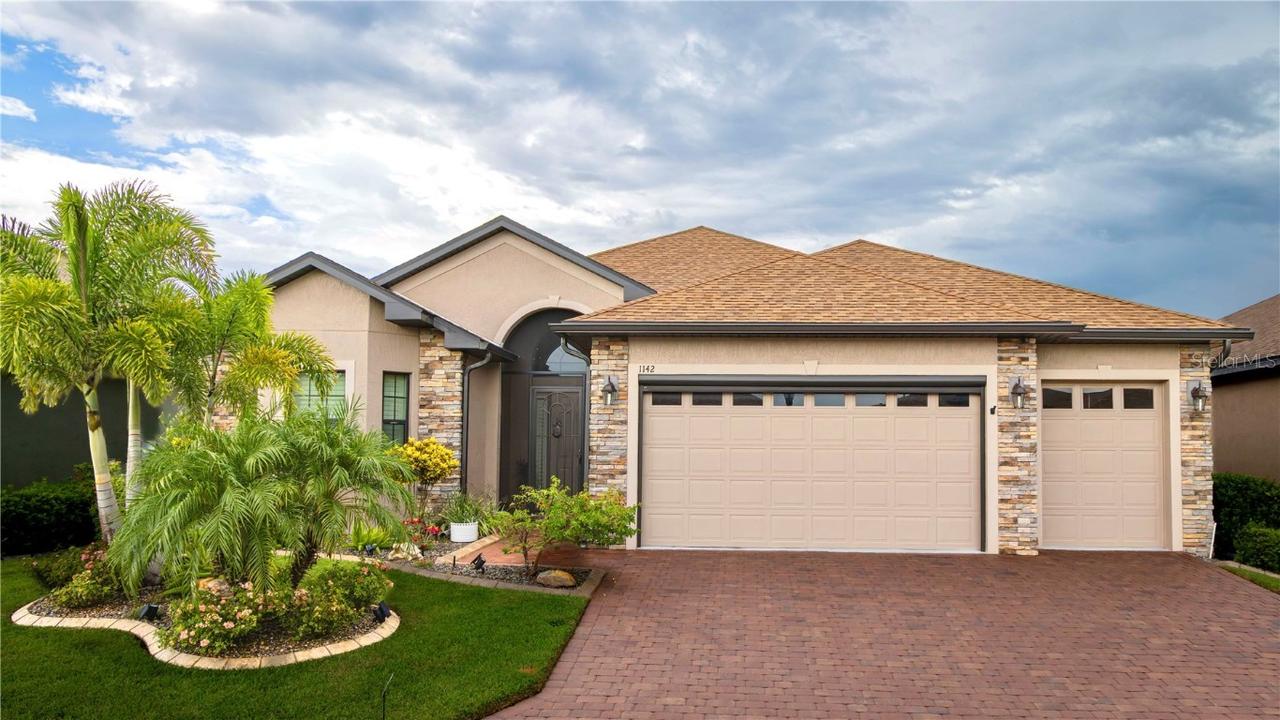 1142 Sawgrass Dr., Winter Haven, FL 33884
