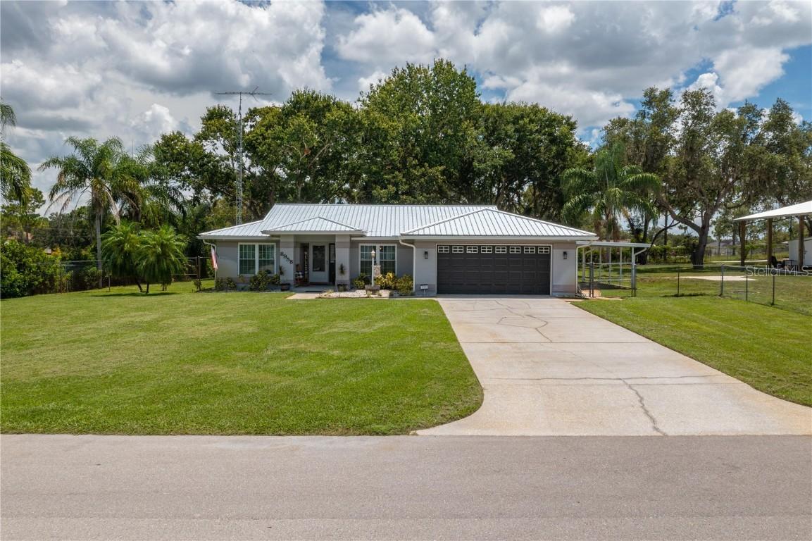 8958 Cypresswood Dr., Lake Wales, FL 33898