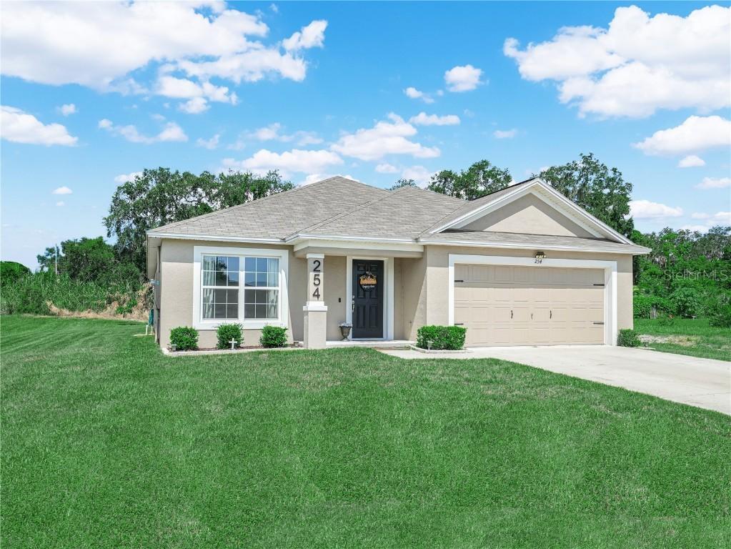 254 S Lake Ave., Frostproof, FL 33843