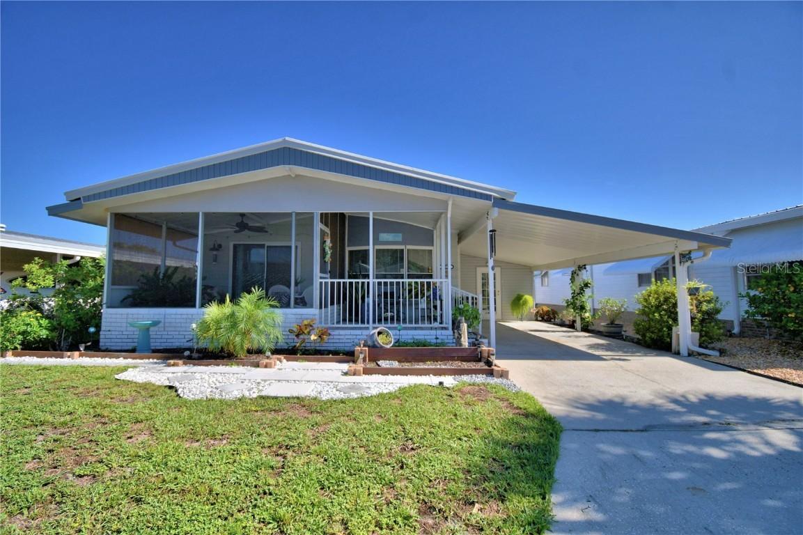 4192 Rolling Oaks Dr., Winter Haven, FL 33880