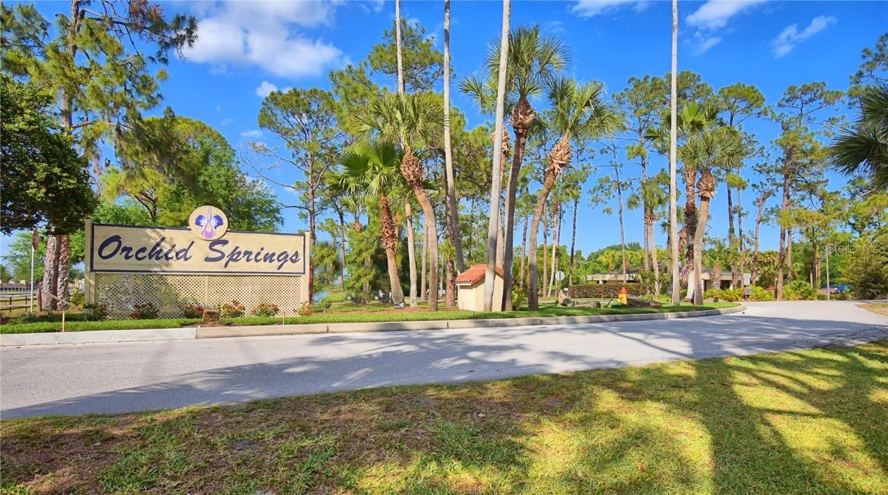 200 El Camino Dr. #208, Winter Haven, FL 33884