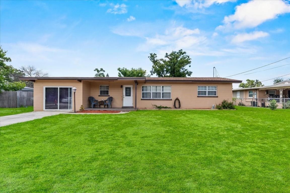 113 4th St., Winter Haven, FL 33880