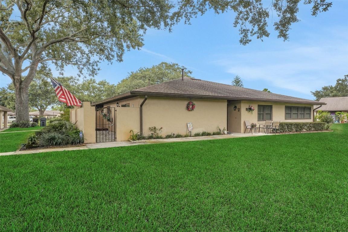 2243 Firestone Pl., Winter Haven, FL 33884