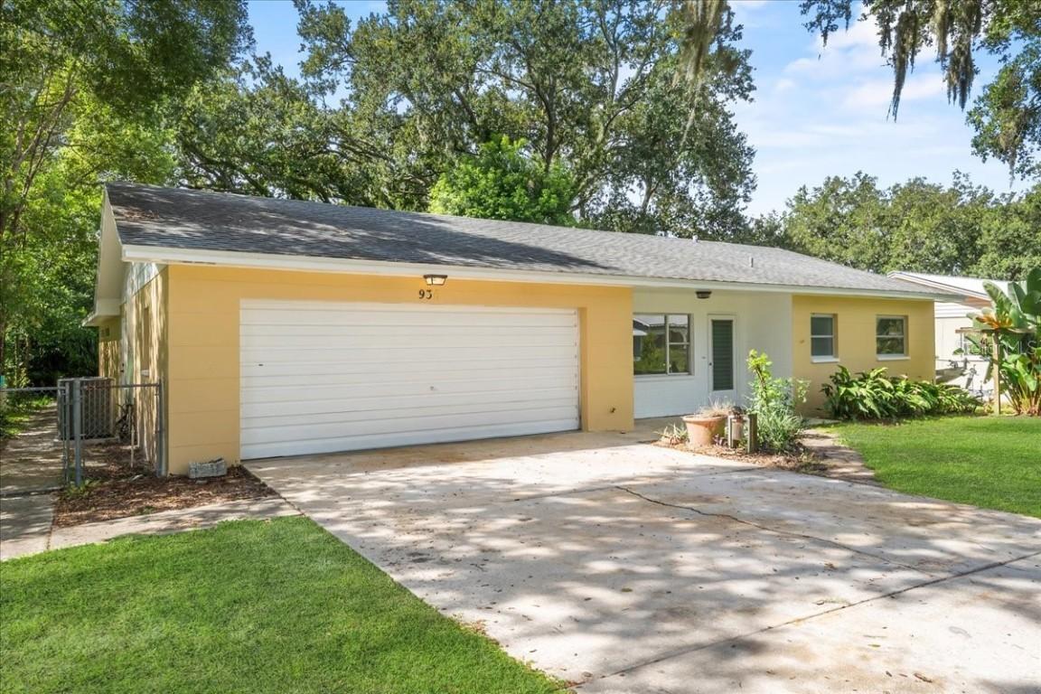 936 W Queen St., Lakeland, FL 33803