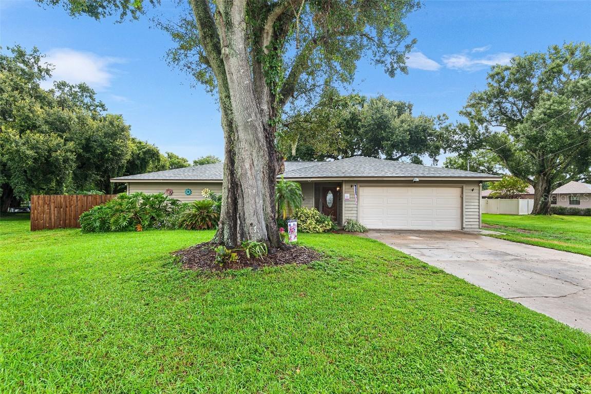 204 Essary St., Auburndale, FL 33823