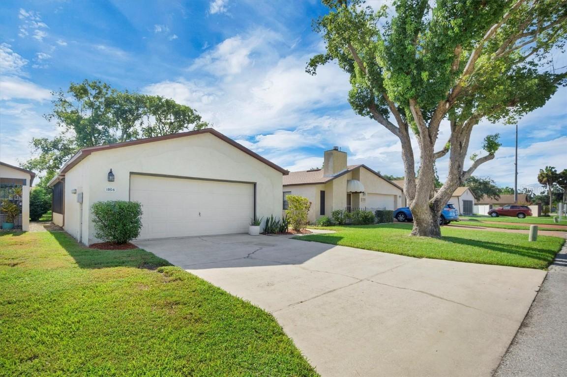1806 Columbia Dr., Winter Haven, FL 33881
