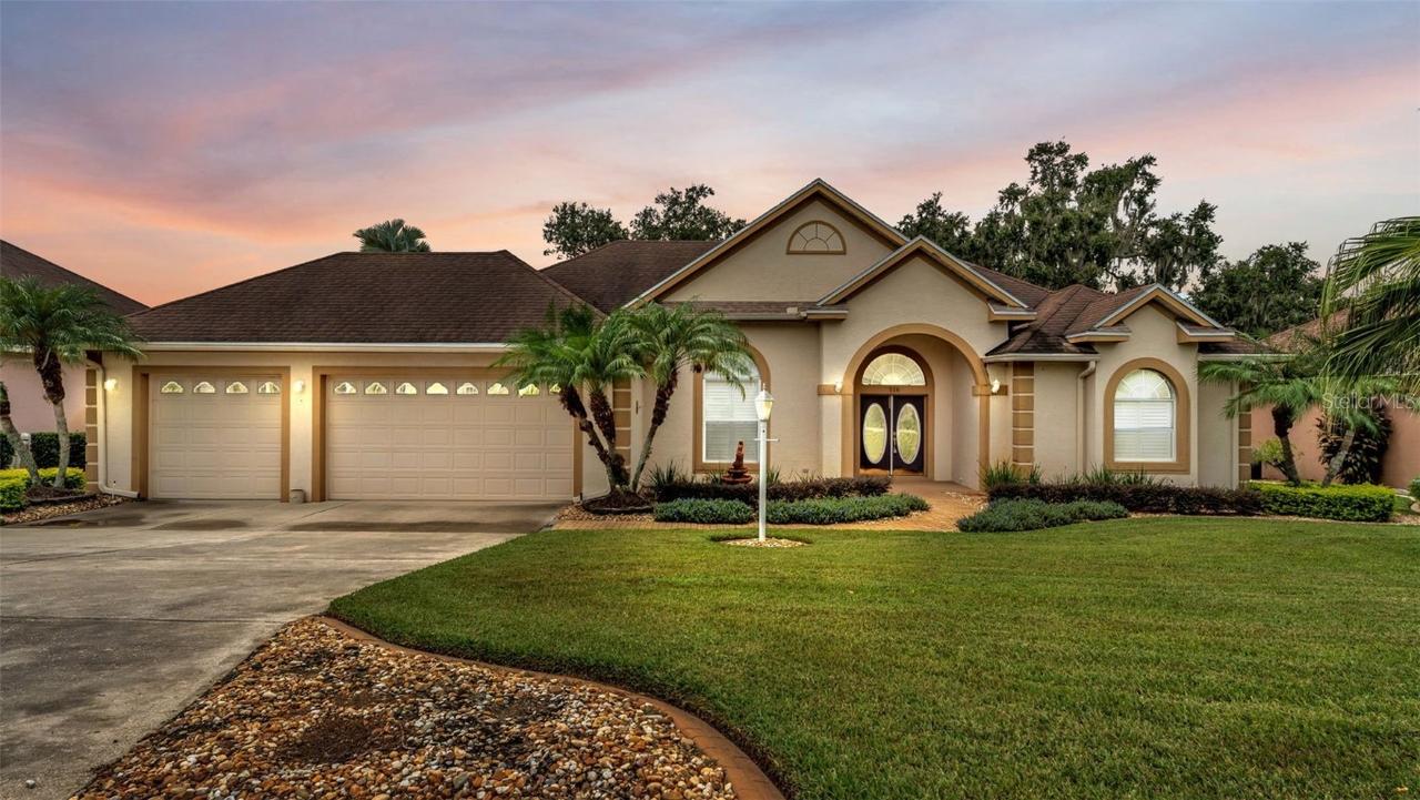 226 Ruby Lake Ln., Winter Haven, FL 33884