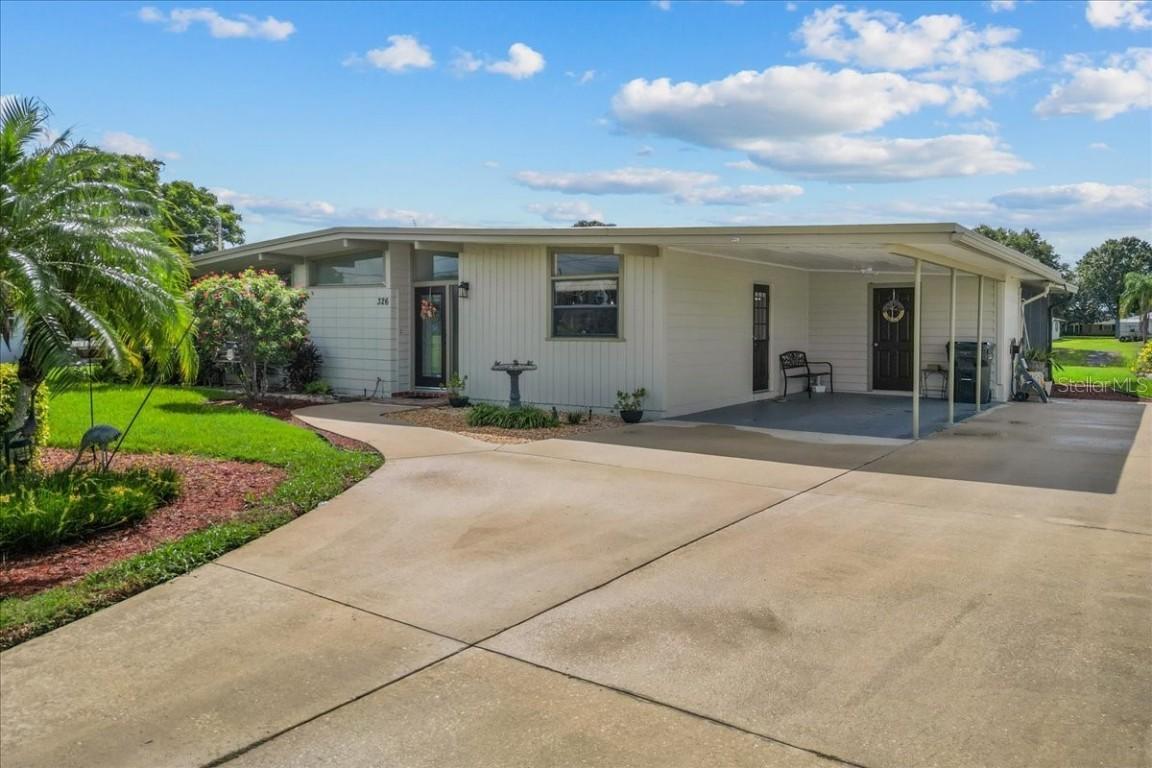 326 Canal Dr., Lake Wales, FL 33859