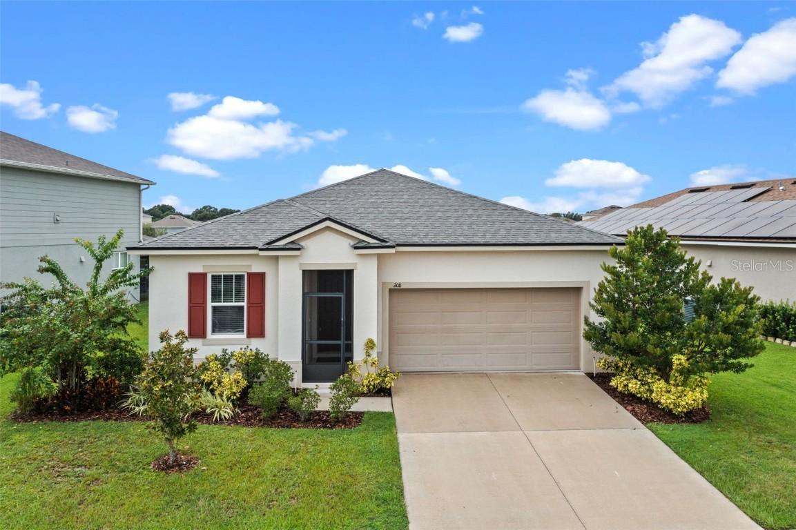 208 Summershore Dr., Auburndale, FL 33823