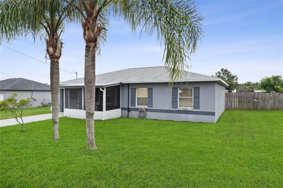 113 Weeping Willow Rd., Eagle Lake, FL 33839