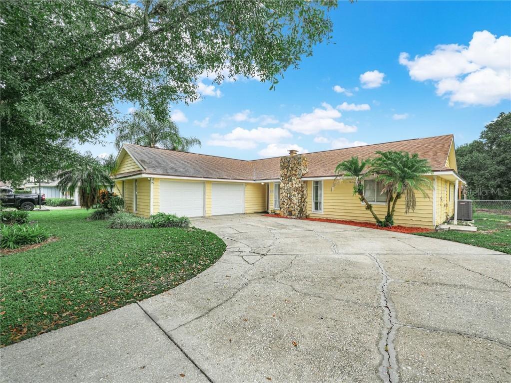 4240 Old Colony Rd., Mulberry, FL 33860