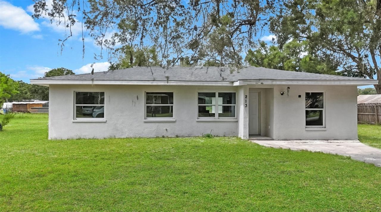 213 Herbert St., Auburndale, FL 33823