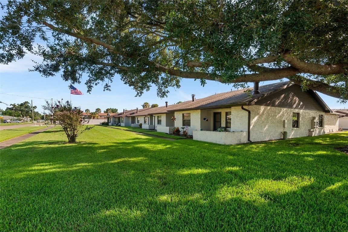 2488 Hartridge Point Dr, Winter Haven, FL 33881