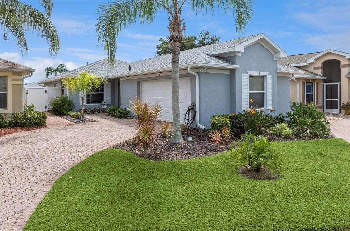 3425 Grenville Dr., Winter Haven, FL 33884