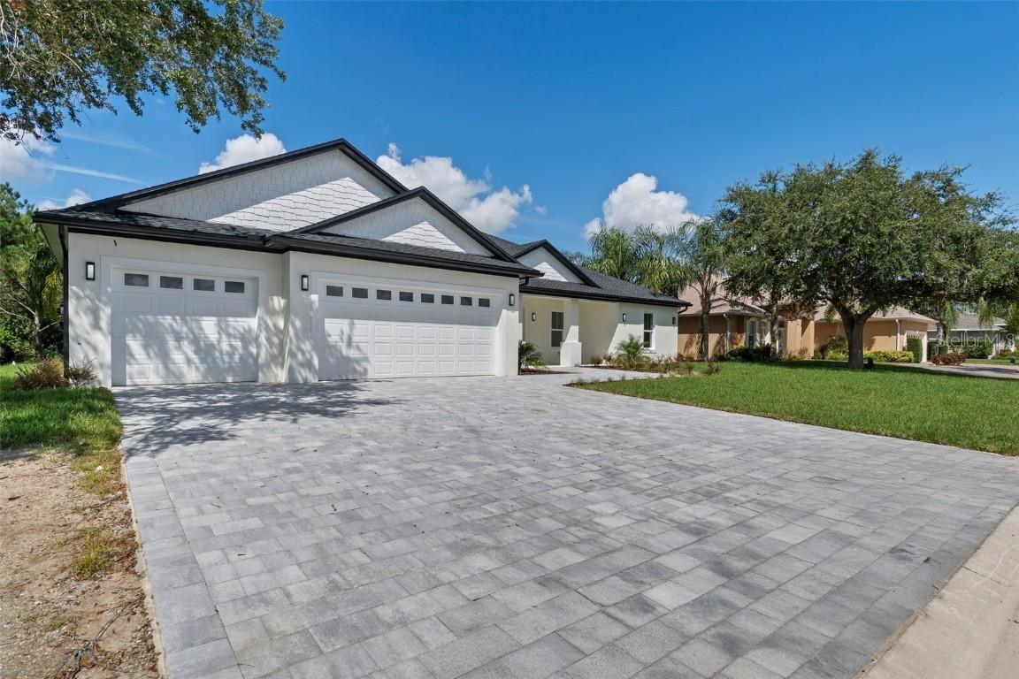 4030 Palma Ceia Cir., Winter Haven, FL 33884