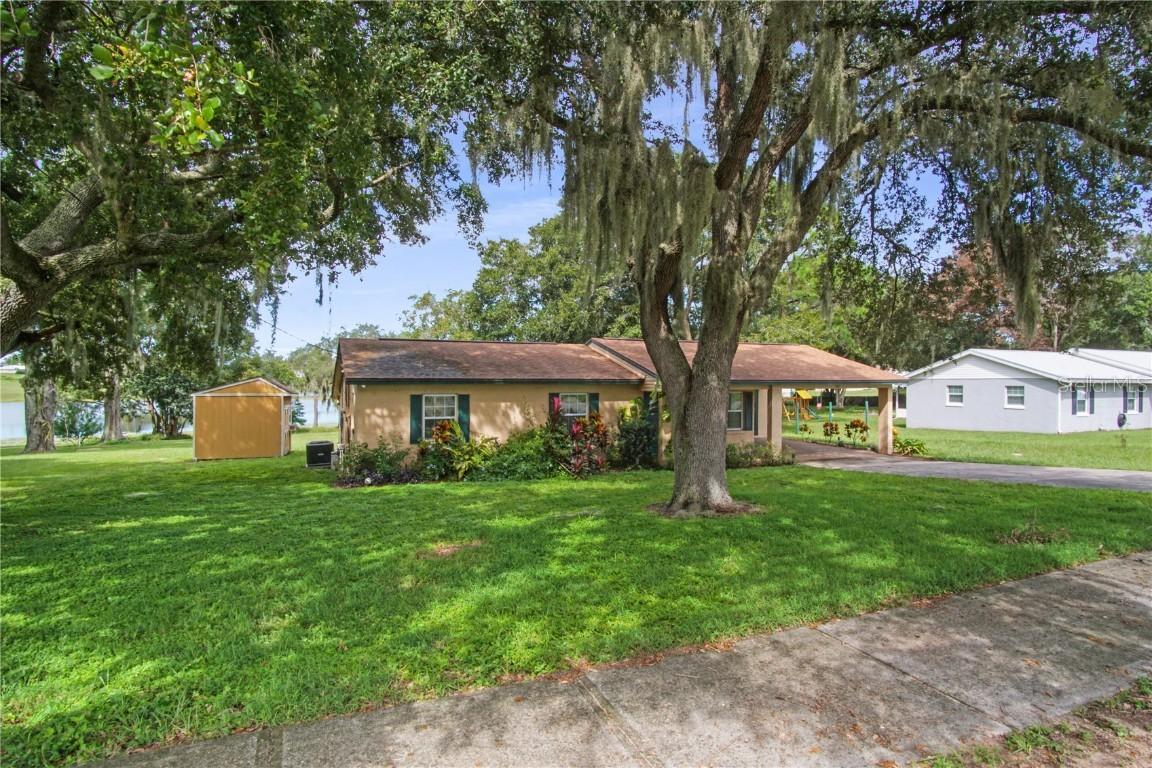 309 N 8th St., Dundee, FL 33838
