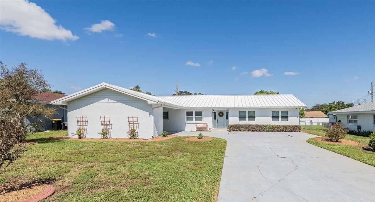 522 Alachua Dr., Winter Haven, FL 33884