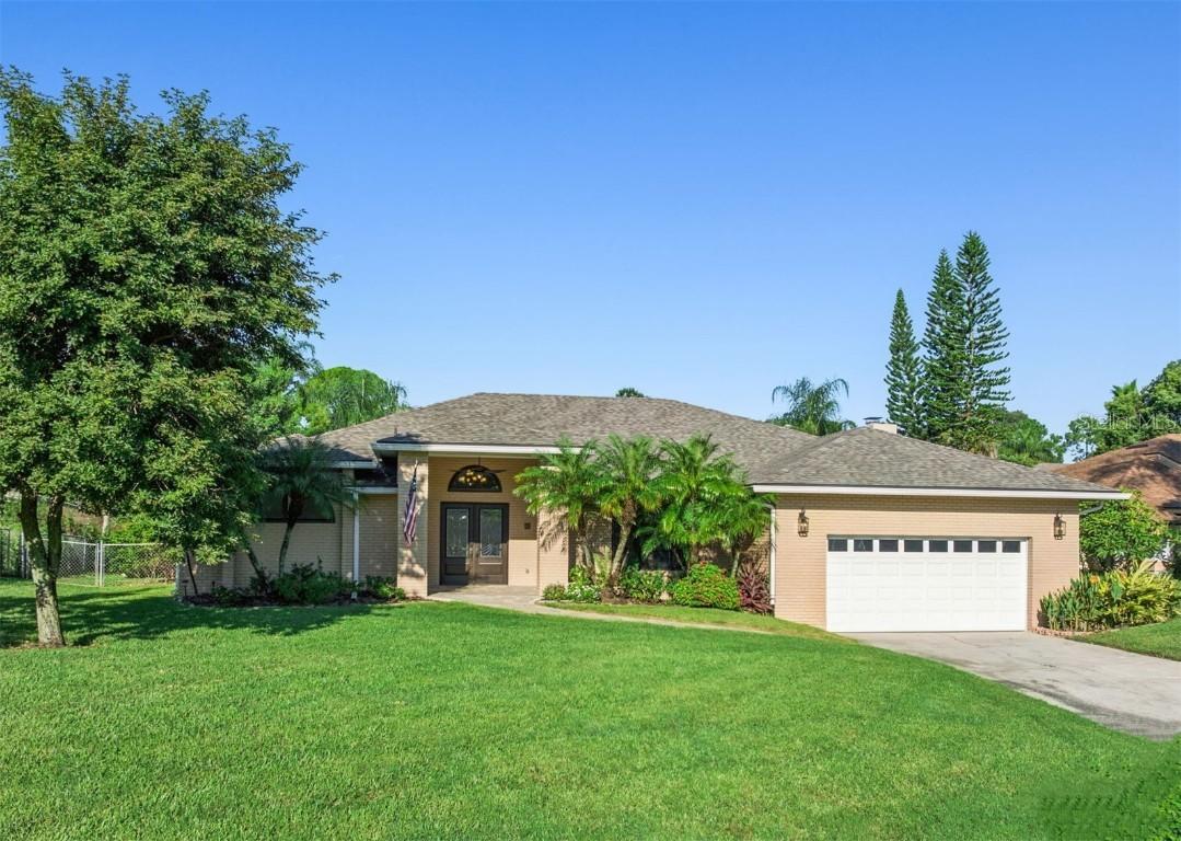 205 Santa Rosa Dr., Winter Haven, FL 33884