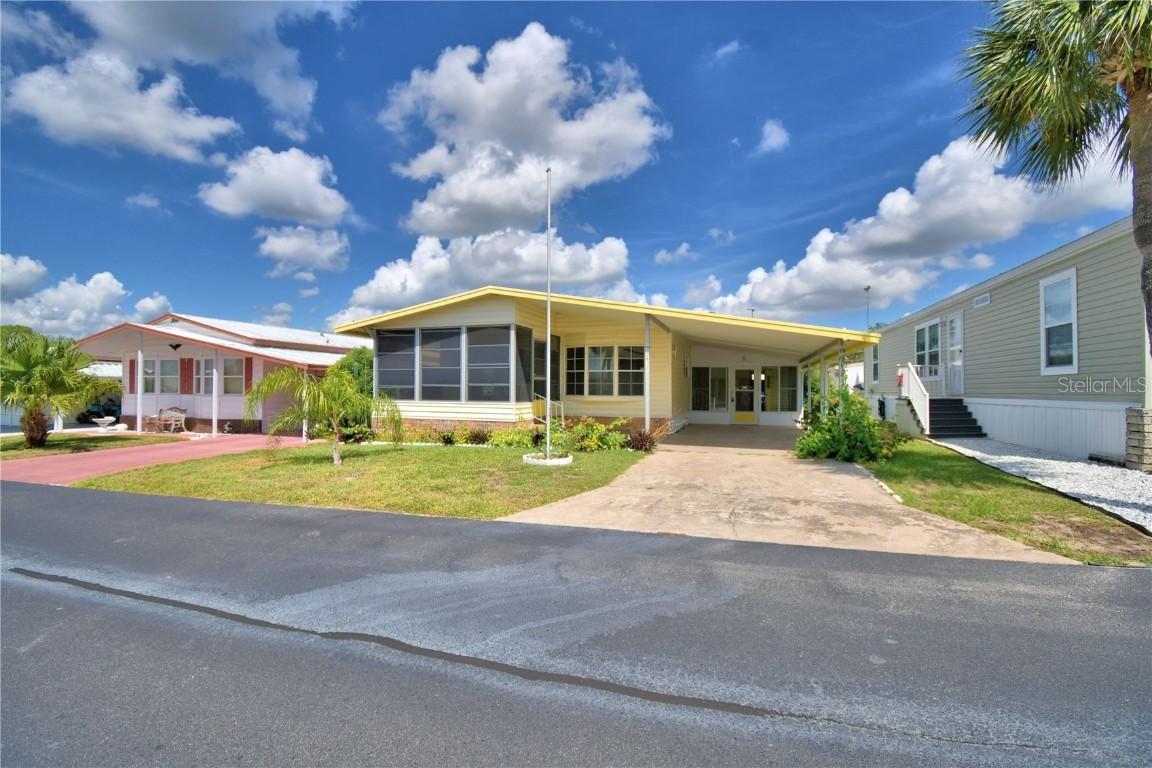 4127 Sprucewood St., Winter Haven, FL 33880