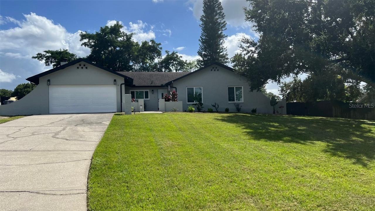 204 S Lake Mariam Dr., Winter Haven, FL 33884