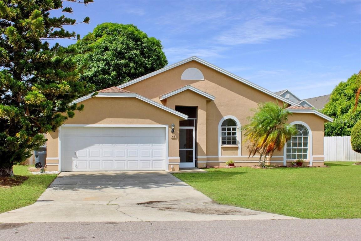 44 Saint Kitts Cir., Winter Haven, FL 33884