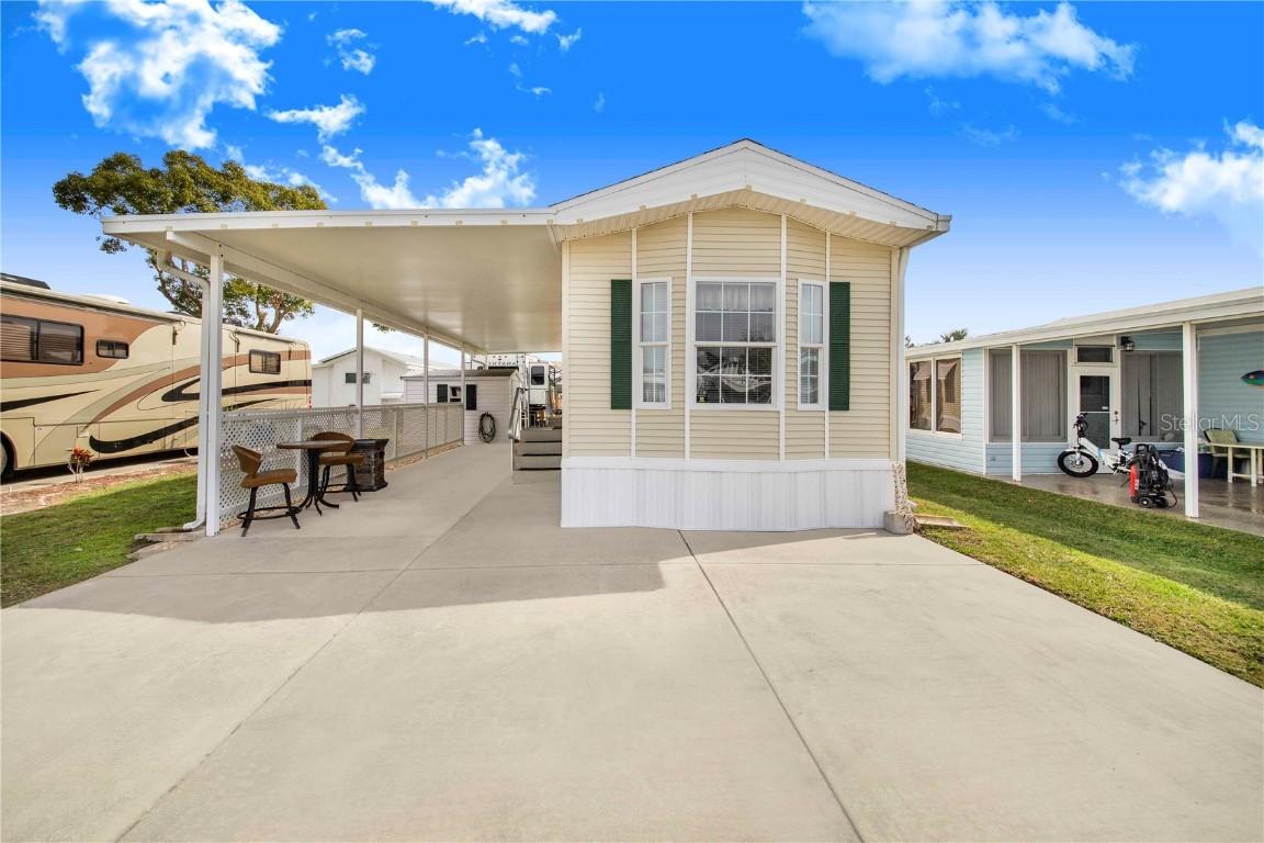 228 Big Pine Ave., Frostproof, FL 33843