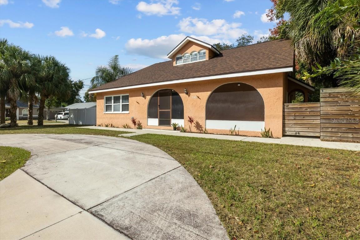 9602 N 46th St., Tampa, FL 33617