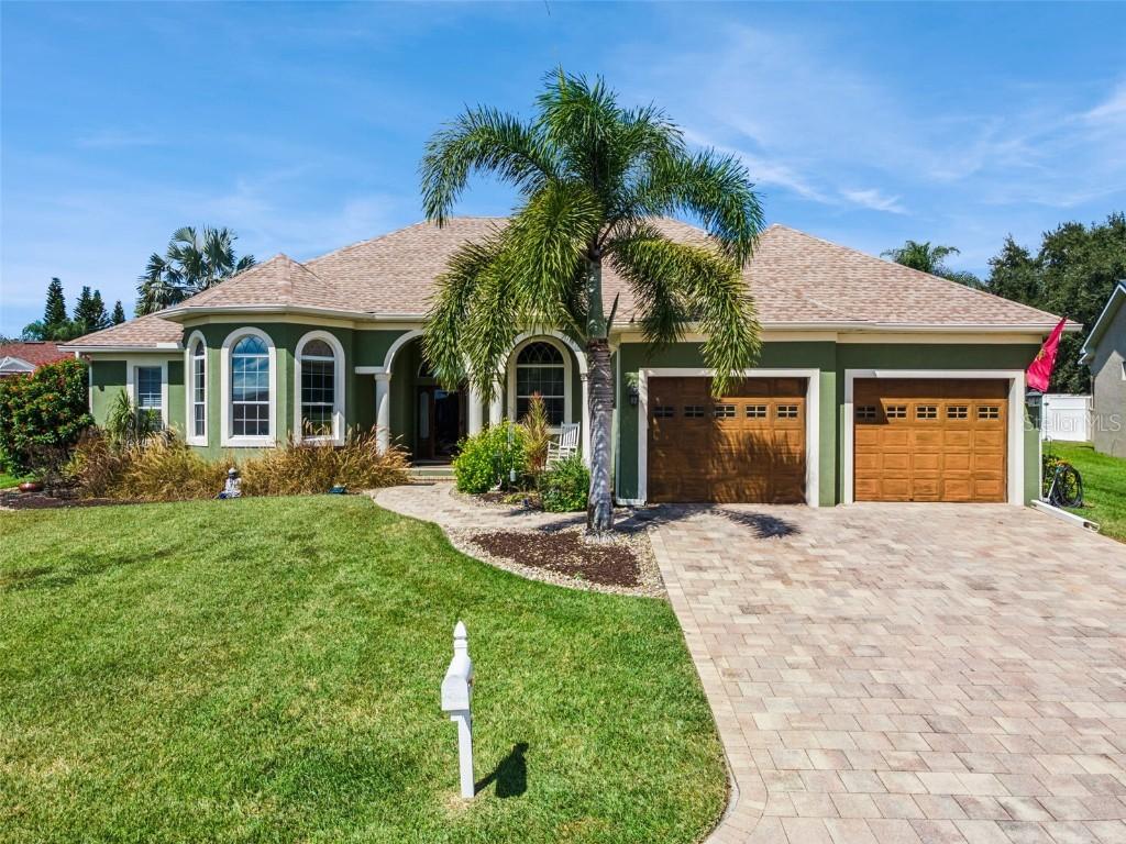 673 Hart Lake Dr., Winter Haven, FL 33884