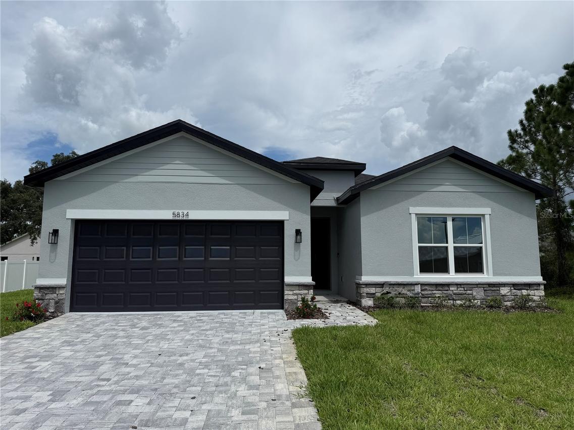 5834 Escalon Dr., Sebring, FL 33872